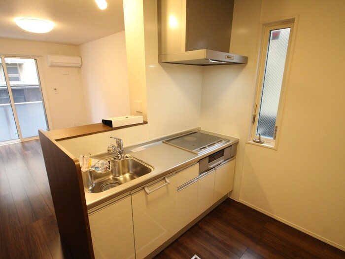 キッチン　コンロ付（IHヒーター）付きです。