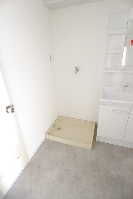 洗面設備　同物件別部屋写真