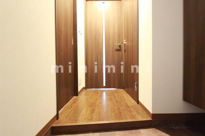 玄関　※写真は別号室のものですので現状優先とさせていただきます