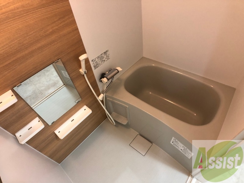 バス・シャワールーム　お風呂です。ゆっくりお風呂につかるのも体に良いですね～