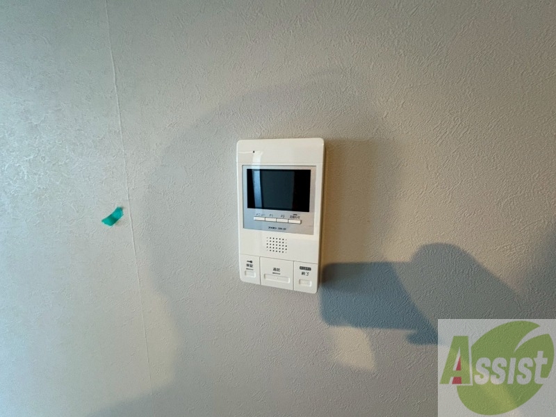 セキュリティ　ＴＶモニター付インターホンです。来客者の顔が見えるので安心！