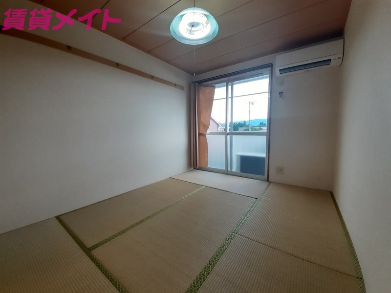 居室・リビング　他の部屋の写真を代用しています