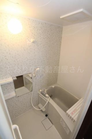 バス・シャワールーム　バスルーム