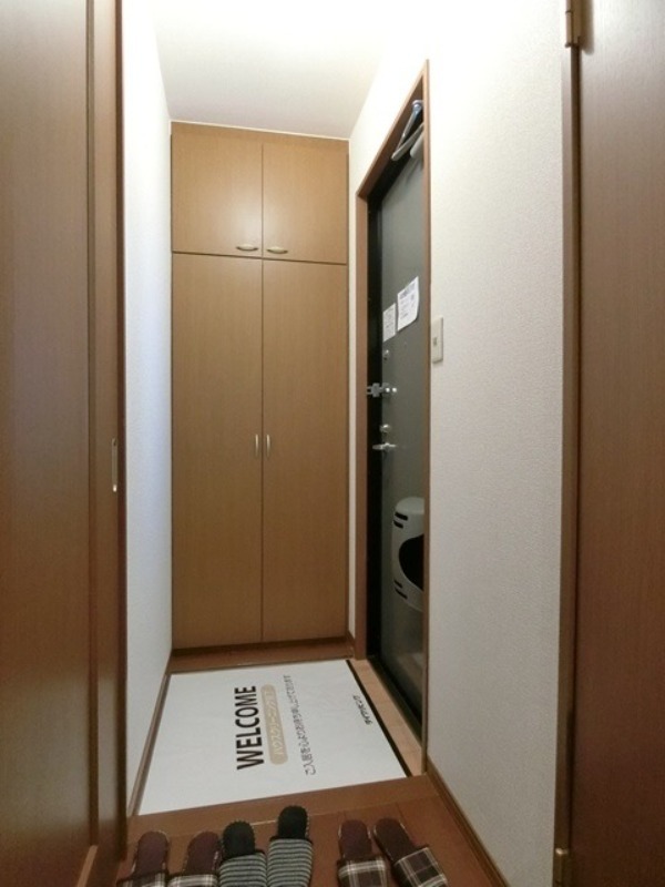 玄関　図面と現状に相違がある場合には現状を優先