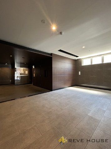 玄関　エントランス