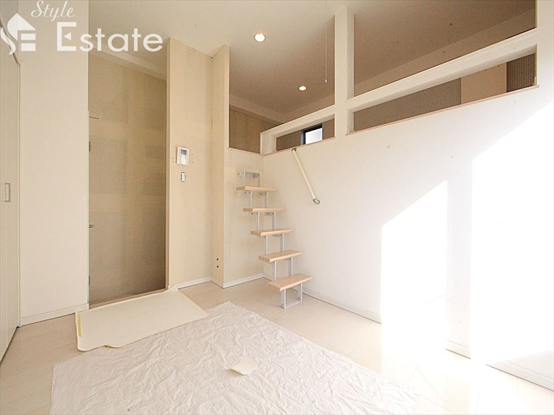 居室・リビング　内装