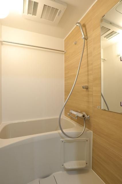 バス・シャワールーム　☆ゆったりくつろげるお風呂☆