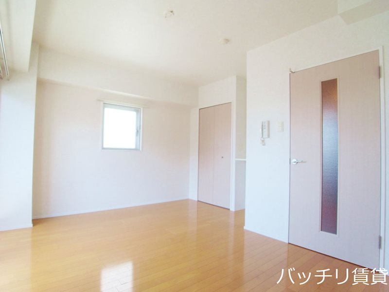 居室・リビング　画像は別号室タイプの為、現状を優先致します。