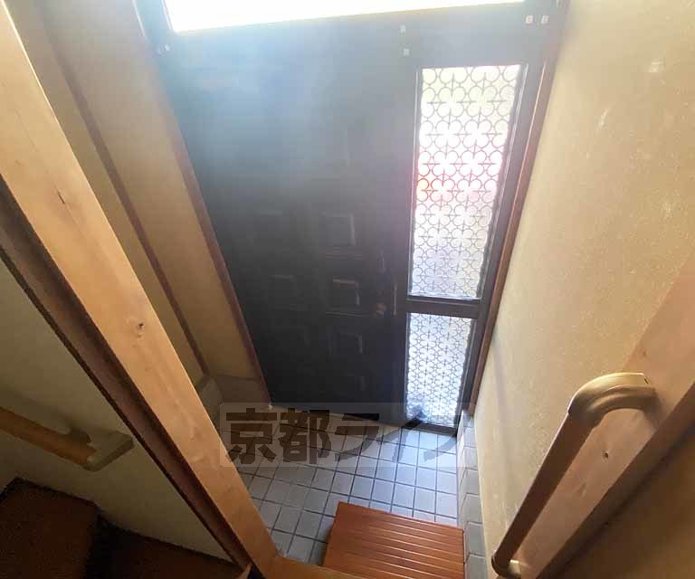玄関　大きな段差がありません