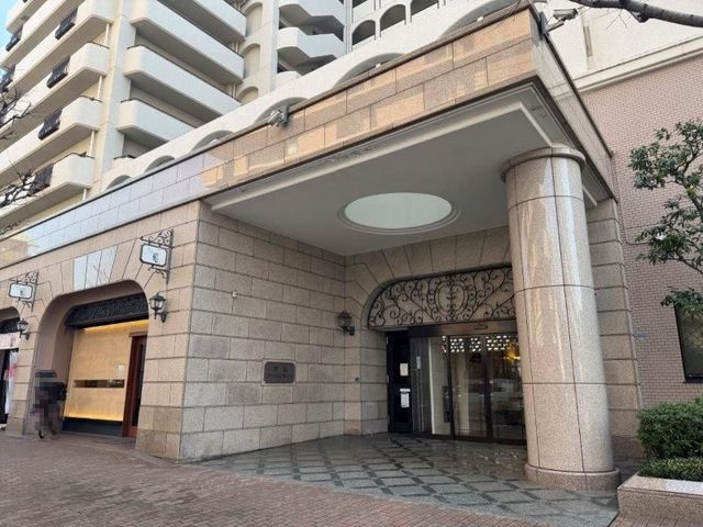 エントランス　マンション入口