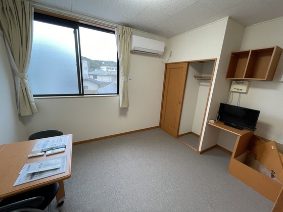 居室・リビング　※別部屋の写真です