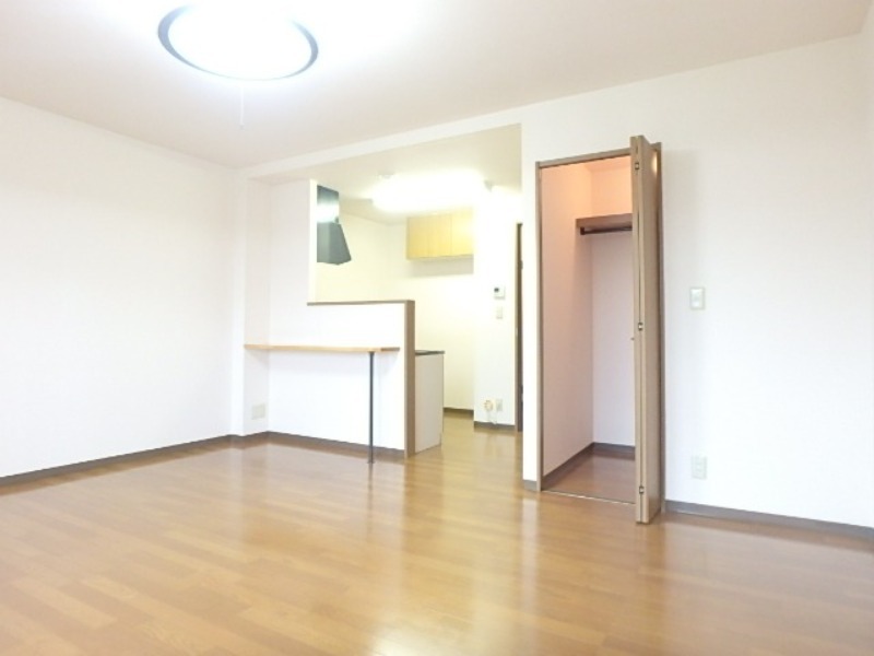 居室・リビング　図面と現状に相違がある場合には現状を優先．．．