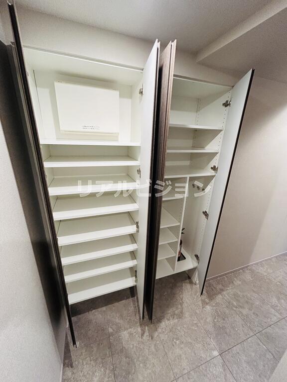 玄関　他部屋参考写真