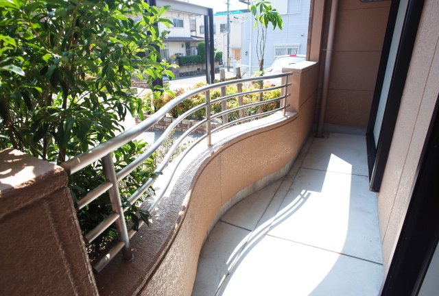 バルコニー　バルコニー