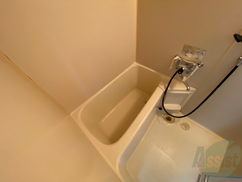 バス・シャワールーム　お風呂です。ゆっくりお風呂につかるのも体に良いですね～