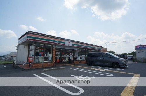 コンビニ　セブンイレブン　葛城南花内店（コンビニ）まで825m