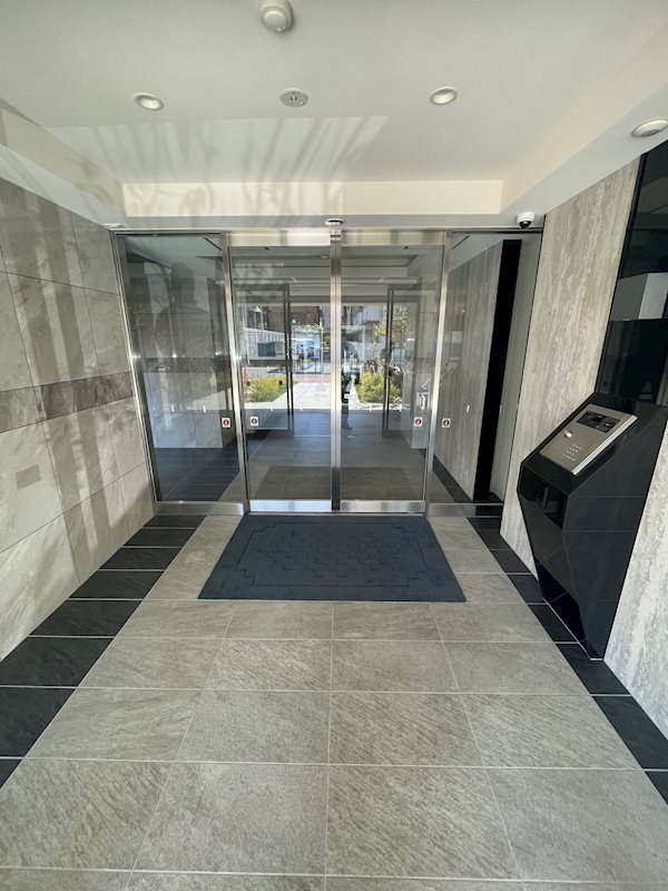 エントランス　★大人気物件に募集が出ました★