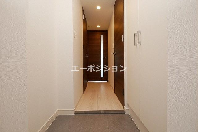 玄関　MELDIA CREST TAPP NAMBA-WEST