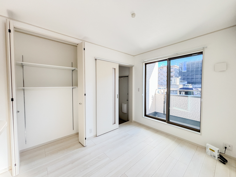 居室・リビング　収納豊富！明るく広々としたLDK