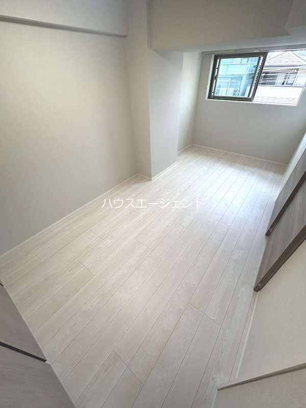 その他部屋・スペース　7.8帖の洋室です。