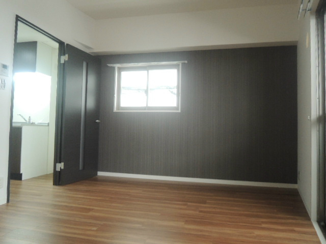 居室・リビング　シックな雰囲気の室内