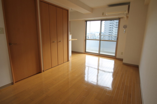 居室・リビング　※同タイプの写真です