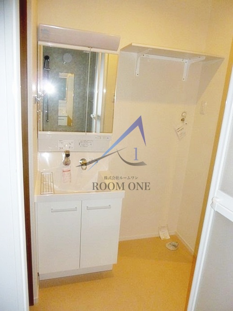 洗面設備　独立洗面台です。