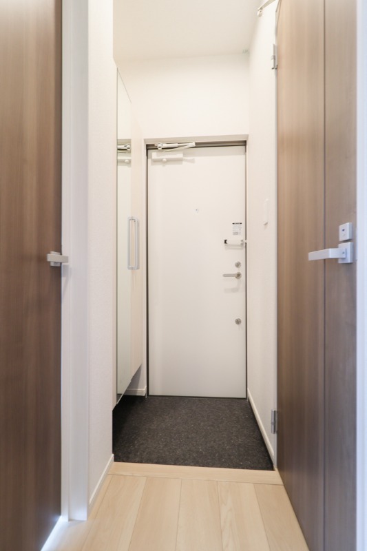 玄関　図面と現状に相違がある場合には現状を優先