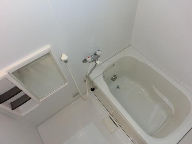 バス・シャワールーム　追焚き付きバス