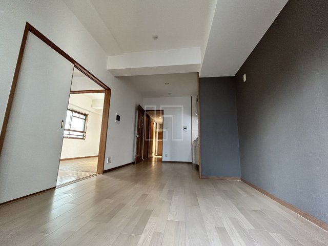 居室・リビング　グラマシー立売堀　リビング・ダイニングスペース