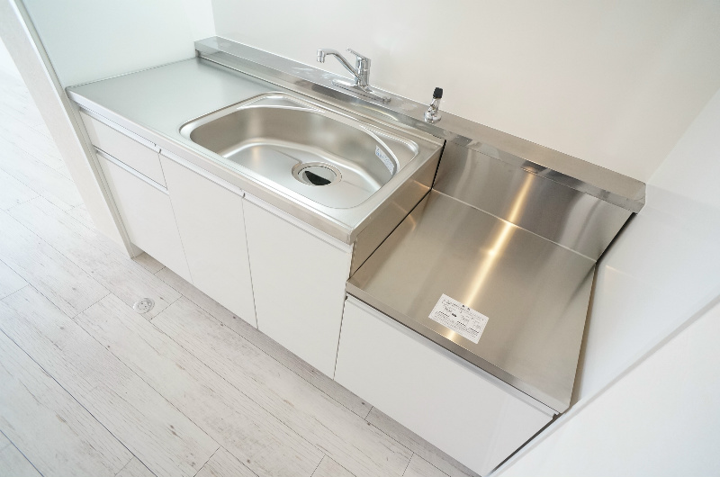 キッチン　※同タイプ103号室の参考写真です★（実際のお部屋とは異なり