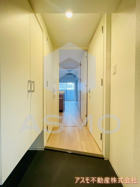 玄関　同マンション別部屋参考写真