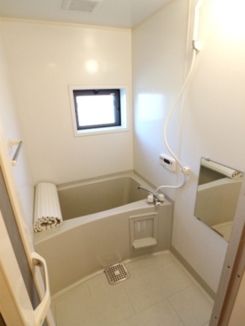 バス・シャワールーム　バスルーム