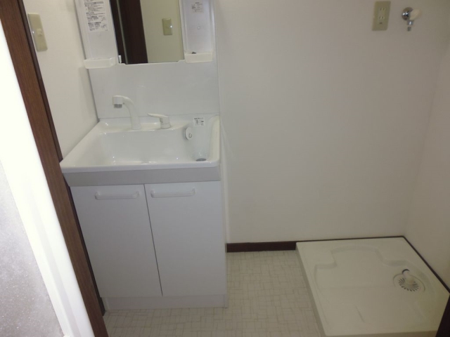 洗面設備　朝の身支度はこちらで