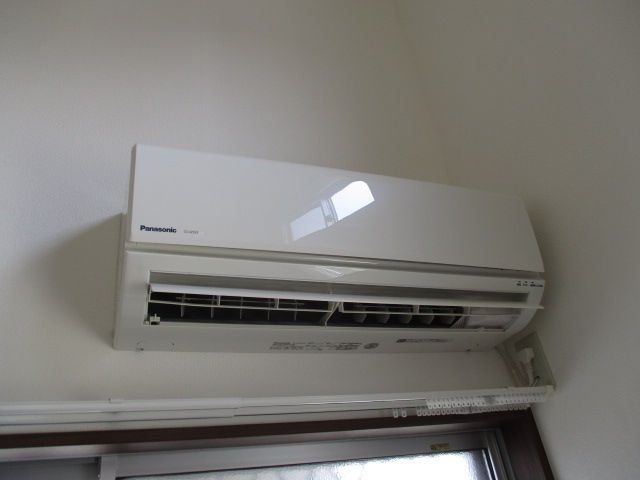 その他設備　エアコンで年中快適に過ごせます