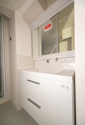 洗面設備　☆うれしい独立洗面台☆