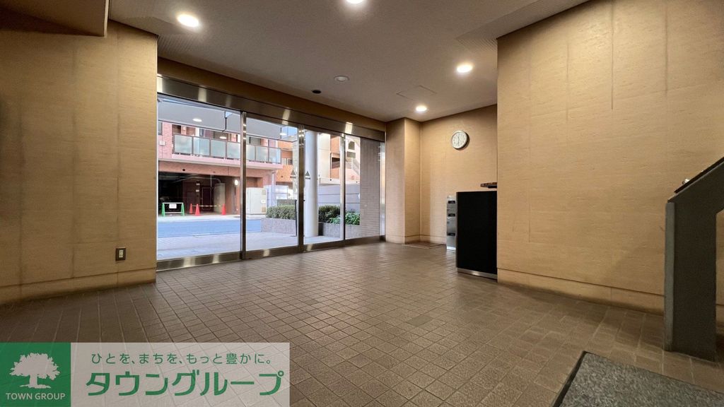 エントランス　エントランス