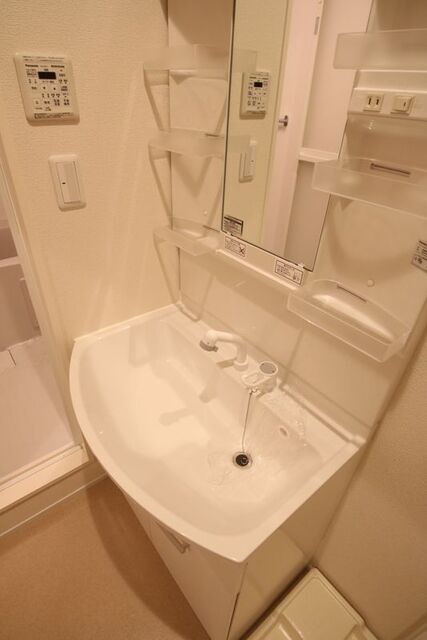 洗面設備　※別室の参考写真の為、現況優先です。