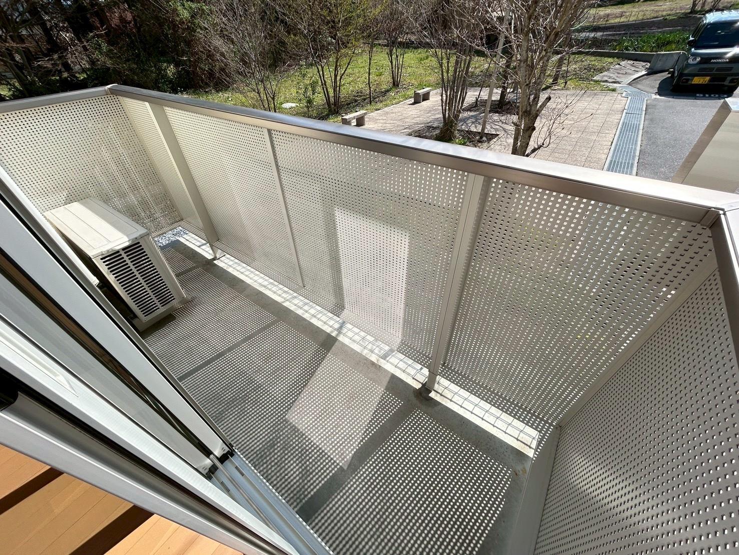 バルコニー　バルコニー