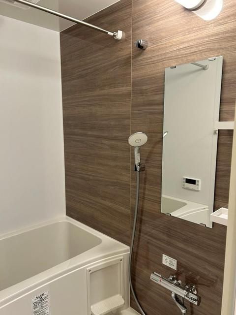 バス・シャワールーム　※別部屋参考写真