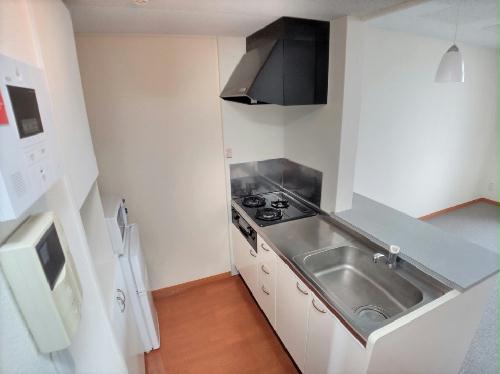 キッチン　広々としたキッチンスペースに３口ガスコンロ