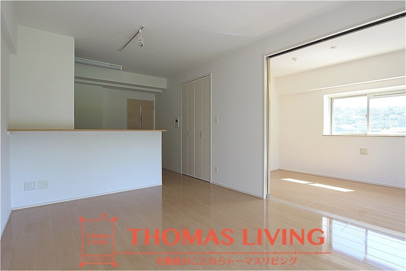 建物外観　リビングルームのお写真です。