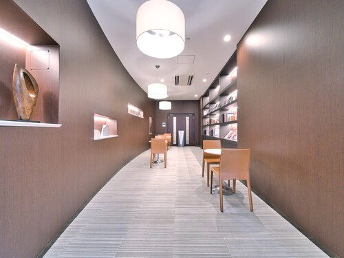 その他　ライブラリーコーナー　※2023年10月撮影