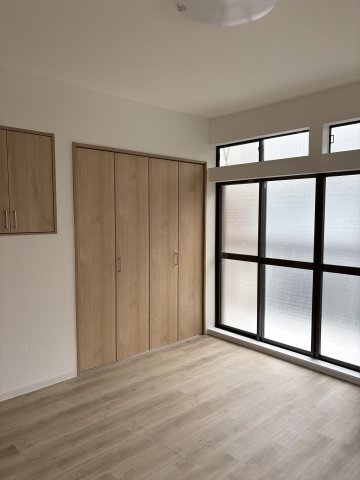 居室・リビング　こちらの居間で趣味の時間をお楽しみください