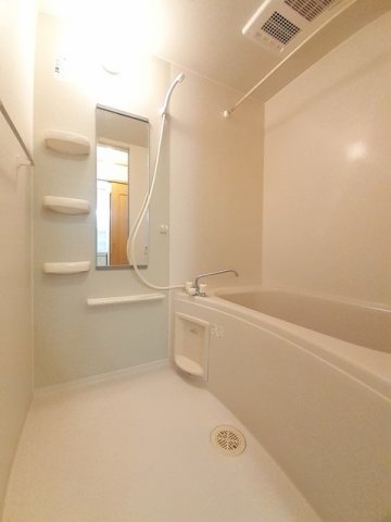 バス・シャワールーム　日々の暮らしに欠かせないお風呂です