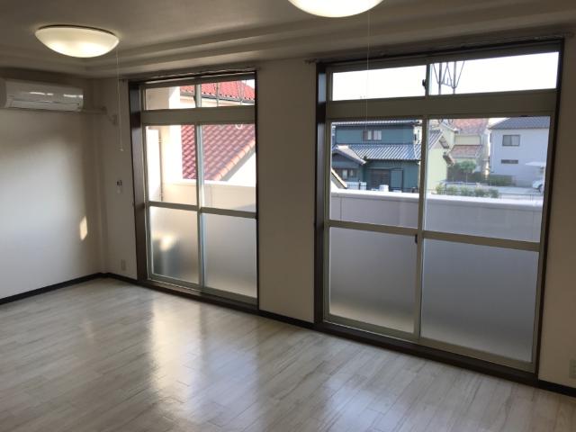 居室・リビング　リビング