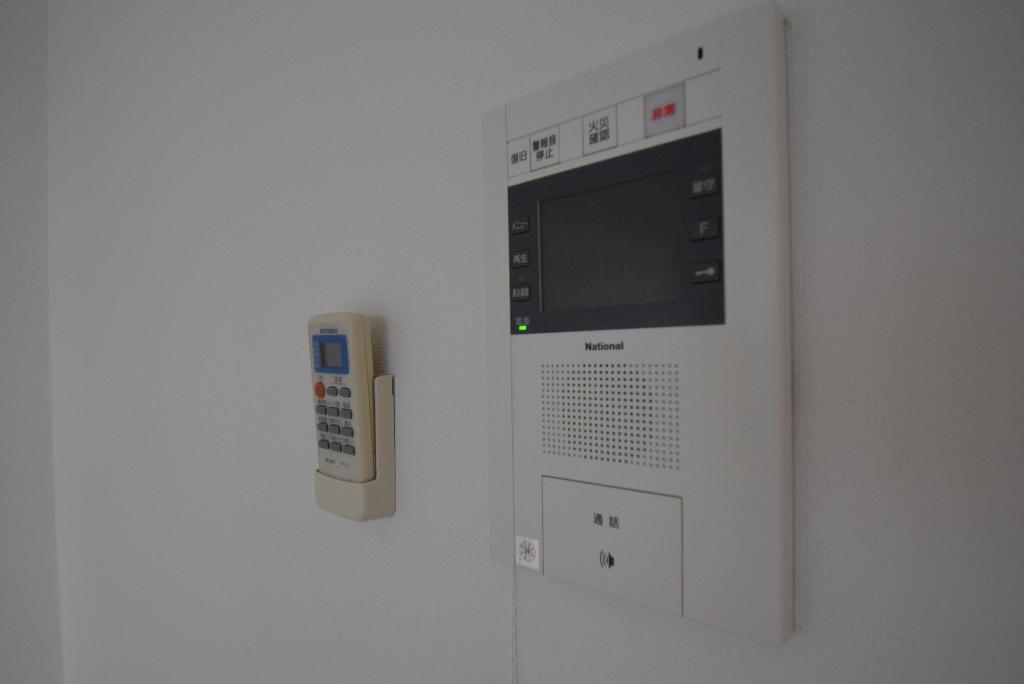 セキュリティ　カメラ付インターホン