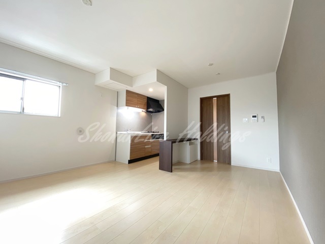 居室・リビング　角部屋♪