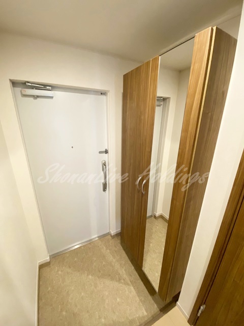 玄関　シューズボックスございます♪