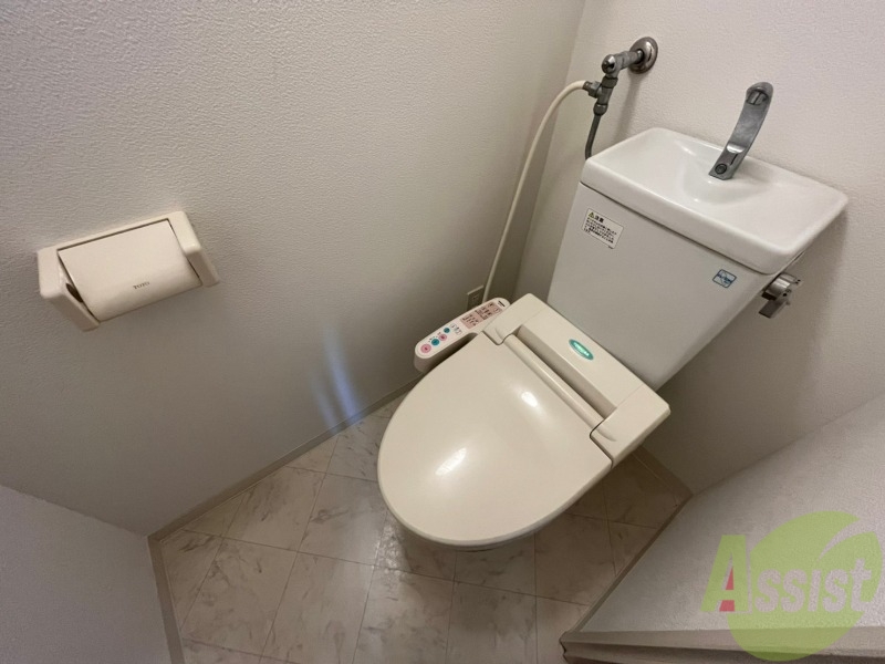 トイレ　トイレです。ウォシュレット付を探している方、おすすめです。